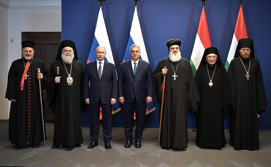 По завершении встречи с главами христианских церквей Ближнего Востока.