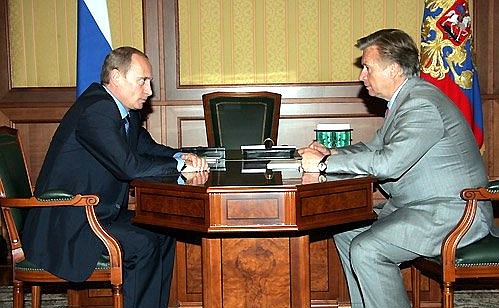 Meeting with the head of Russia\'s Olympic Committee, Leonid Tiagachev.