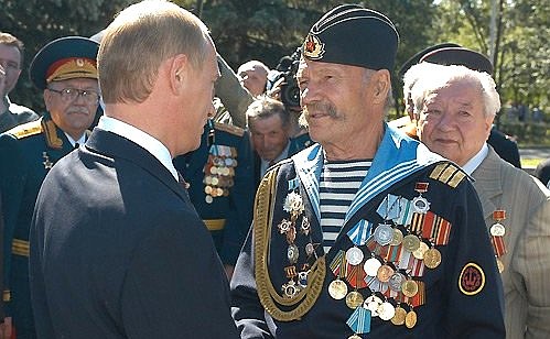 President Putin with veterans of the Great Patriotic War.