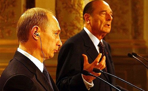 President Putin giving a news conference following negotiations with French President Jacques Chirac.