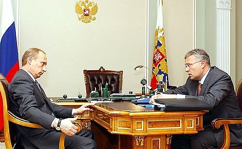 С председателем правления Национального резервного банка (НРБ) Александром Лебедевым.