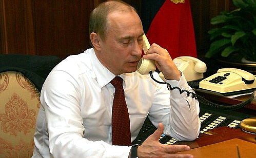 Телефонный разговор с Президентом Чеченской Республики Алу Алхановым.