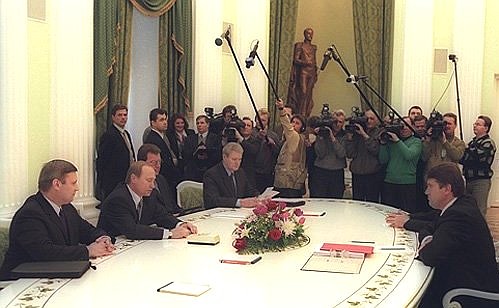 Meeting with Ukrainian Prime Minister Viktor Yushchenko.