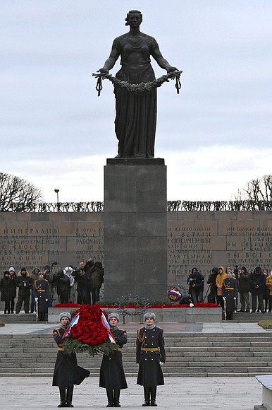 The Motherland monument at Piskaryovskoye Memorial Cemetery.