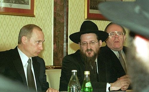 President Vladimir Putin meeting with spokesmen of Russian Jewish communities. With Berl Lazar, the Chief Rabbi of Russia.