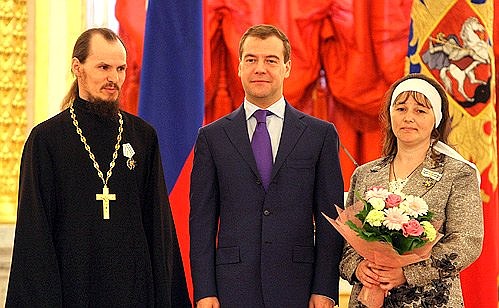 Орденом «Родительская слава» награждены Андрей и Лариса Решитовы.