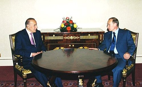 President Putin with Azerbaijan\'s President Heidar Aliev.