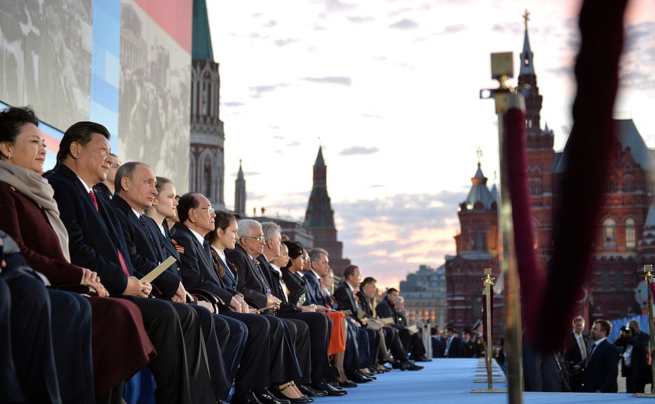 На праздничном концерте, посвящённом 70-летию Победы в Великой Отечественной войне 1941–1945 годов.
