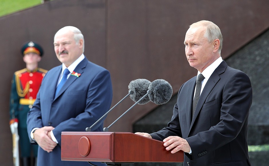 Vladimir Putin speaks at the ceremony to unveil the Rzhev Memorial to the Soviet Soldier. With President of Belarus Alexander Lukashenko.