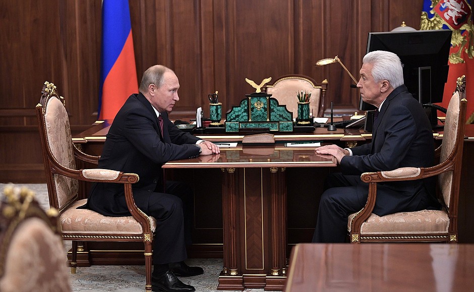 The President met with Vladimir Vasilyev to announce the decision to appoint him Acting Head of the Republic of Dagestan.