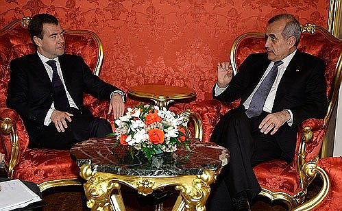 With Lebanese President Michel Sleiman.