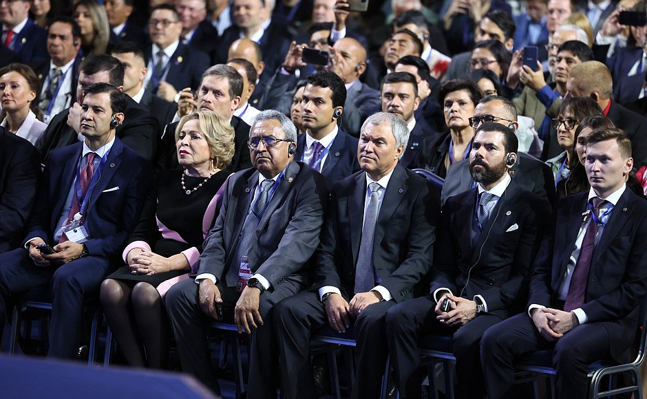 Participants in the opening of the Russia-Latin America International Parliamentary Conference.