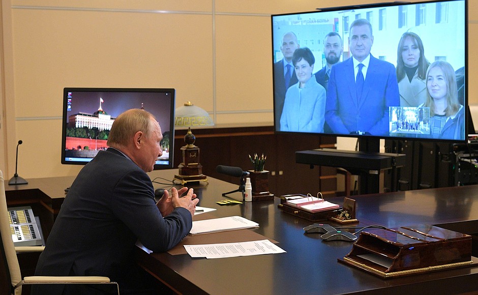 Meeting with Tula Region Governor Alexei Dyumin (via videoconference).