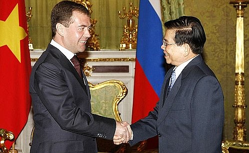 С Президентом Вьетнама Нгуен Минь Чиетом.