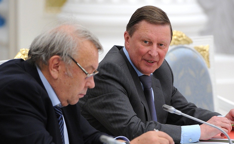 Chief of Staff of the Presidential Executive Office Sergei Ivanov (right) and President of the Russian Academy of Sciences Vladimir Fortov before the start of a meeting of the Presidential Council for Science and Education.