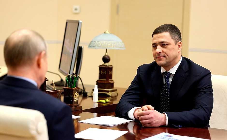 На встрече с губернатором Псковской области Михаилом Ведерниковым.