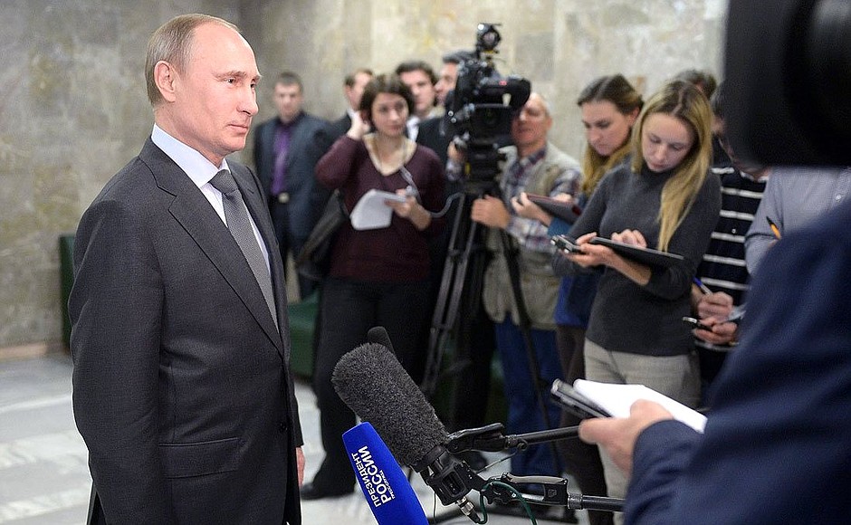 At the end of his working trip to Vologda Region Vladimir Putin answered journalists’ questions.