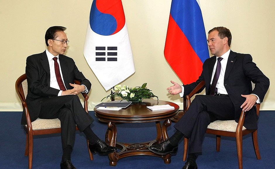 С Президентом Республики Кореи Ли Мён Баком.