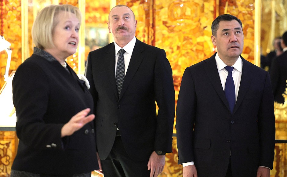 President of Azerbaijan Ilham Aliyev (centre) and President of Kyrgyzstan Sadyr Japarov at Tsarskoye Selo museum-reserve.