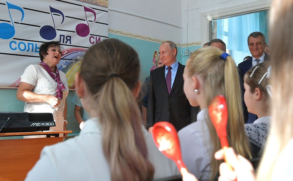 Visiting general education school No. 6 in Tulun, Irkutsk Region.