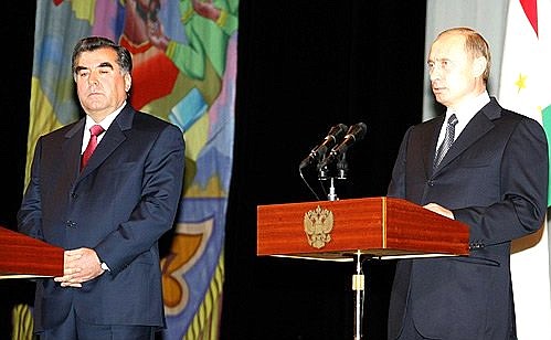 With the President of Tajikistan, Emomali Rakhmonov, at the opening ceremony of the days of culture of the Republic of Tajikistan in Russia.
