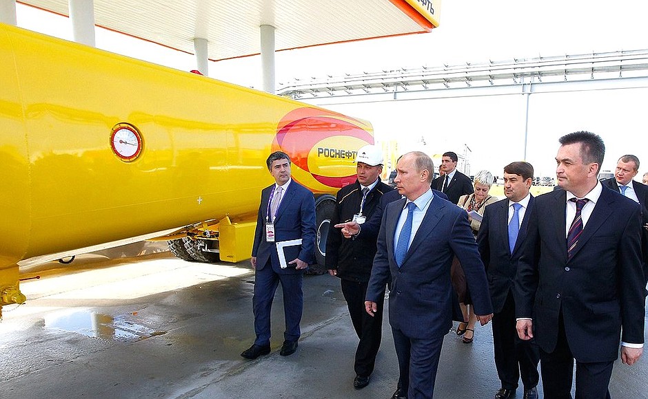 During the visit to the refuelling complex at Knevichi Airport.