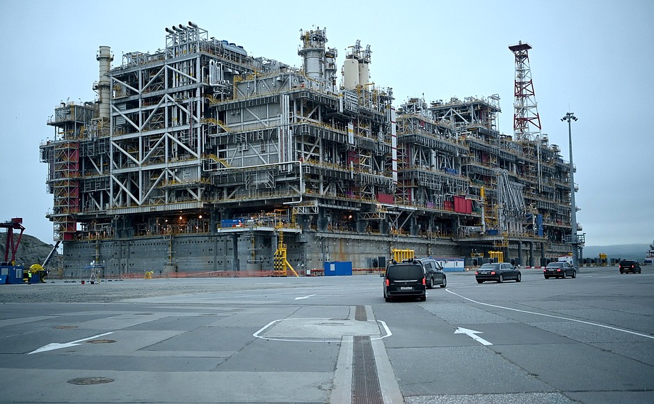 Natural gas liquefaction production line on gravity-based structures.