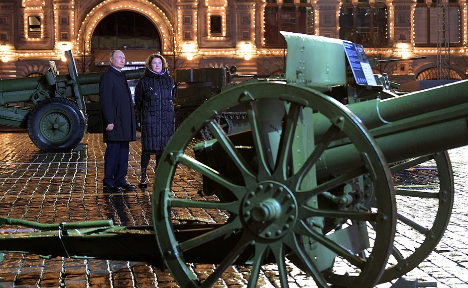 During a tour of an interactive open-air museum on Red Square dedicated to Moscow defence and the 81st anniversary of military parade on November 7, 1941.