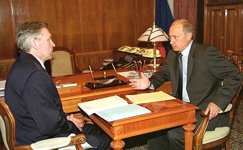 С Министром образования Владимиром Филипповым.