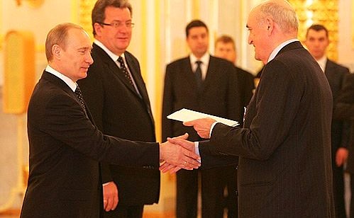 The Ambassador of the Sovereign Military Order of Malta, Gianfranco Facco-Bonetti, presents his credentials to the President of Russia.