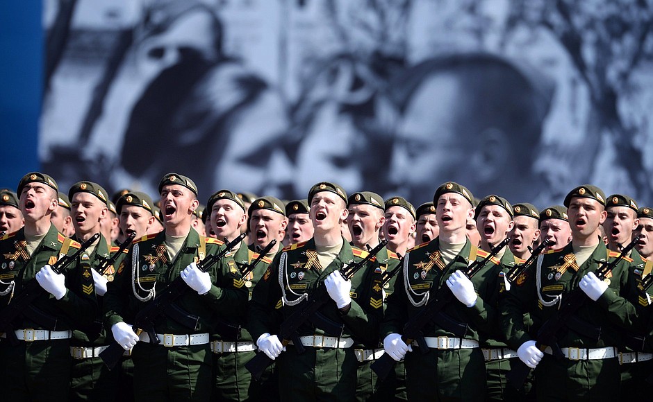 Военный парад в ознаменование 70-й годовщины Победы в Великой Отечественной войне 1941–1945 годов. Фото: may9.ru.