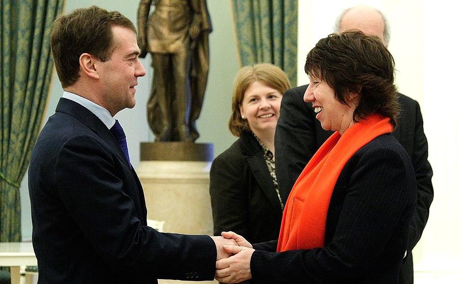 C Верховным представителем Евросоюза по иностранным делам и политике безопасности – первым заместителем председателя Европейской комиссии баронессой Кэтрин Эштон.