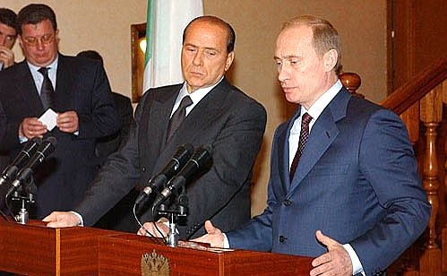 Пресс-конференция по итогам переговоров с Председателем Совета министров Италии Сильвио Берлускони.