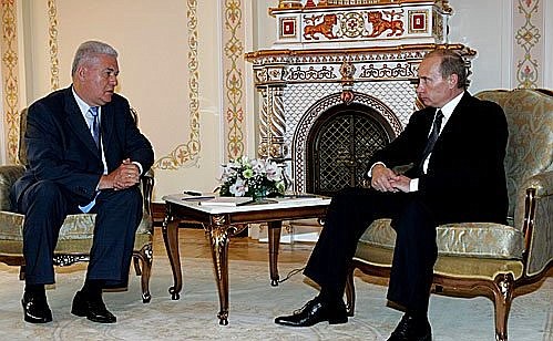 With President of Moldova Vladimir Voronin.
