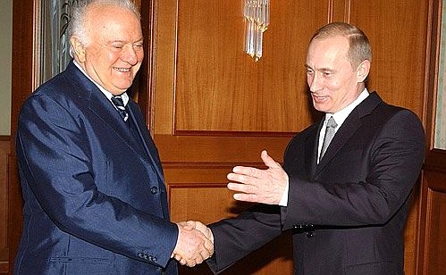President Putin with Georgian President Eduard Shevardnadze.
