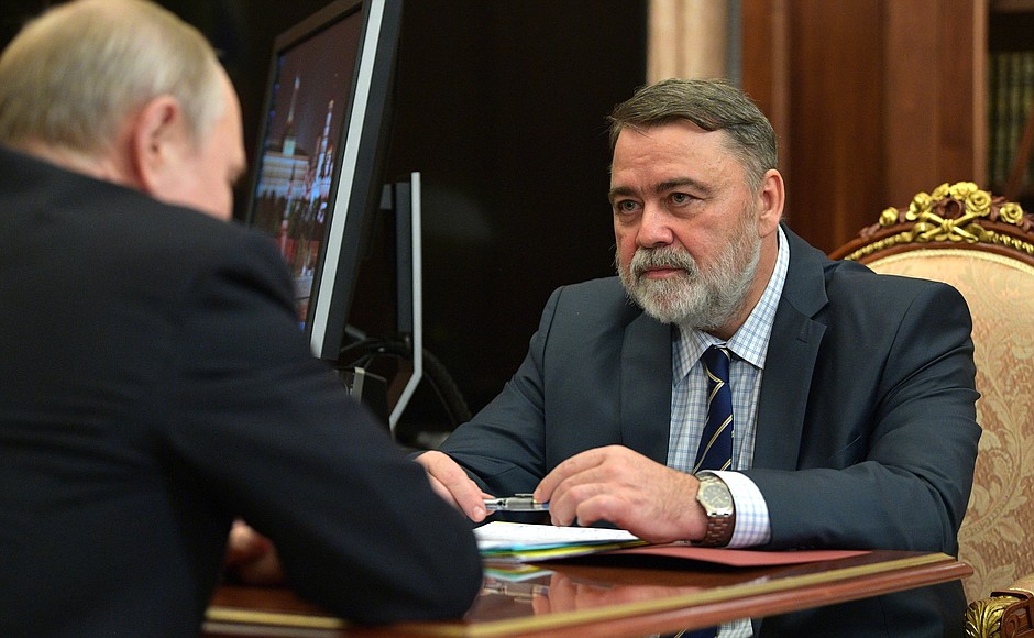 During a working meeting with Head of the Federal Anti-Monopoly Service Igor Artemyev.