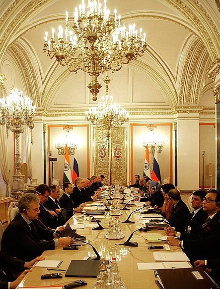 Российско-индийские переговоры в расширенном составе.