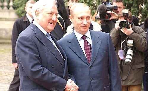 President Putin with Christian Poncelet, the President of the French Senate.