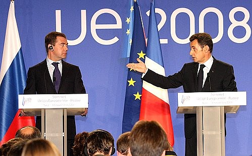 На пресс-конференции по итогам работы саммита Россия–Евросоюз. С Президентом Франции Николя Саркози.