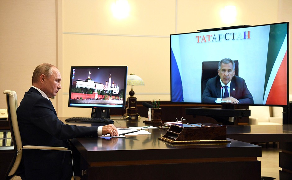 Working meeting with Head of Tatarstan Rustam Minnikhanov (via videoconference).