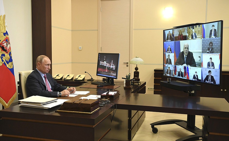 At a meeting on the situation in the labour market (via videoconference).