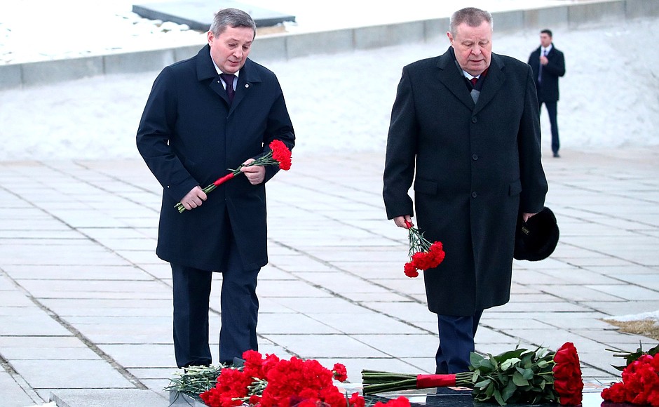 Laying flowers at the grave of Marshal of the Soviet Union Vasily Chuikov. Plenipotentiary Envoy to the Southern Federal District Vladimir Ustinov (right) and Governor of the Volgograd Region Andrei Bocharov.
