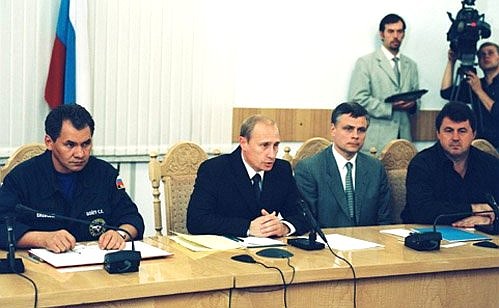 President Putin at a meeting with the leaders of Stavropol and flood-stricken regions.