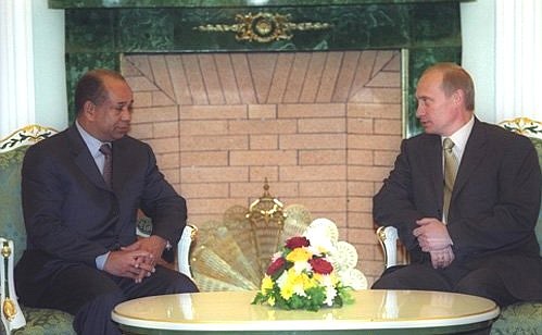 President Putin with Libyan Foreign Minister Mohammed Abdul Rahman Shalgam.