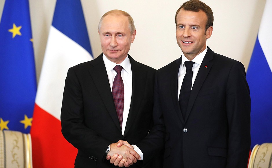 С Президентом Французской Республики Эммануэлем Макроном.