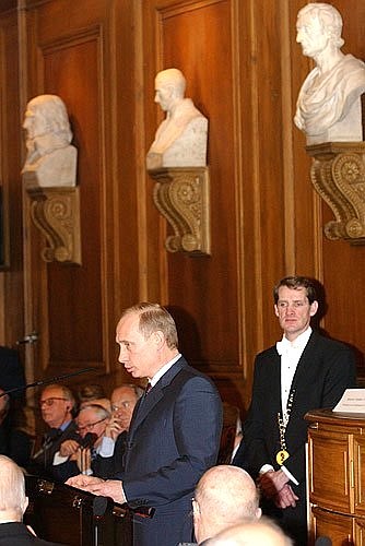 President Putin making an address at the French Institute.