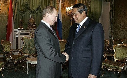 With the President of Indonesia Susilo Bambang Yudhoyono.