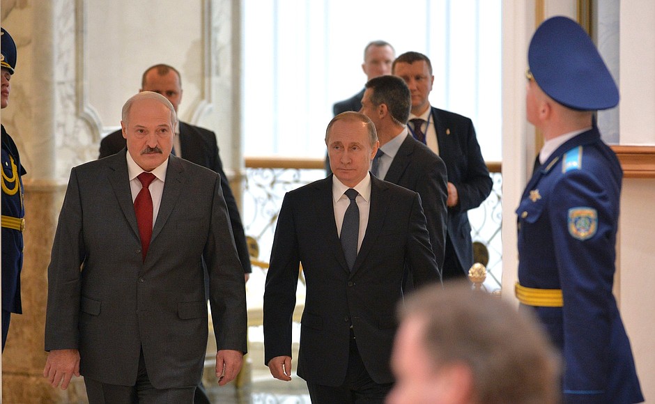 По окончании заседания Высшего Государственного Совета Союзного государства. С Президентом Белоруссии Александром Лукашенко.