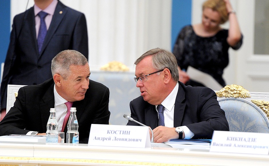 President of the Russian Cycling Federation Igor Makarov and VTB Bank Chairman and CEO Andrei Kostin at the meeting of the Council for the Development of Physical Culture and Sport.