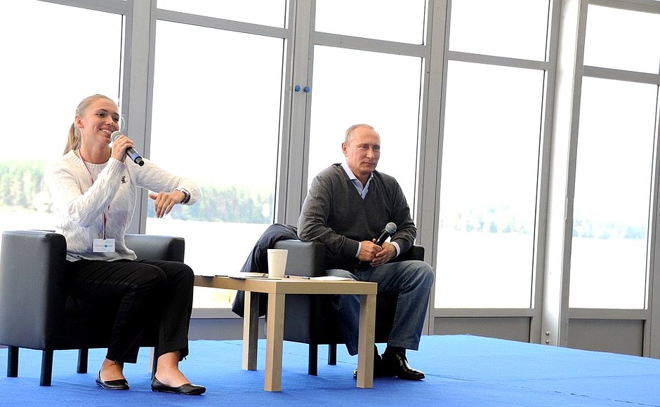 At a meeting with Seliger 2014 Forum participants. With meeting moderator Ksenia Razuvayeva.